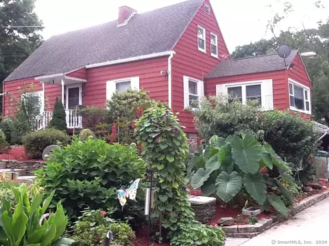 105 Lhomme St, Killingly, CT 06239