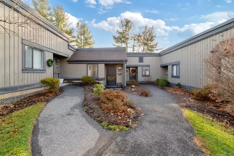 834 Heritage Vlg #B, Southbury, CT 06488