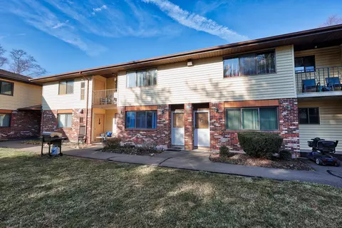 55 Thompson St #4F, East Haven, CT 06513