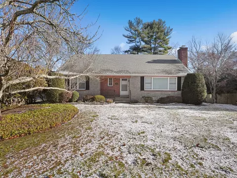 294 South Ave, New Canaan, CT 06840