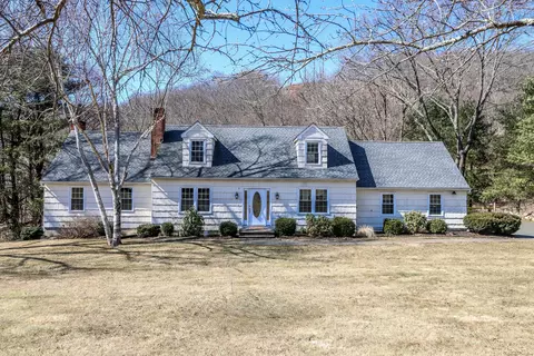 5 Butler Ln, New Milford, CT 06776