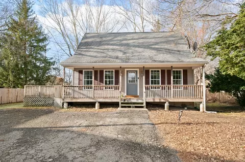 569 New London Tpke, Norwich, CT 06360