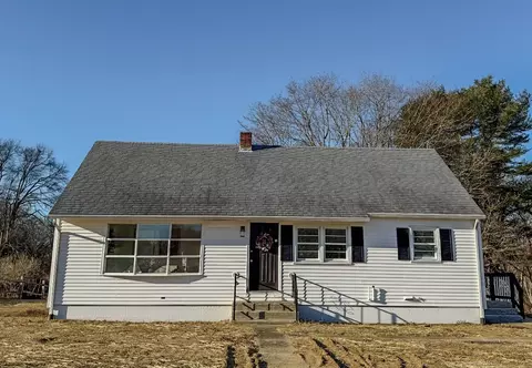 1297 Flanders Rd, Groton, CT 06355
