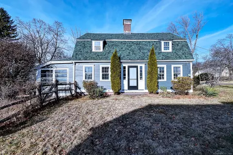 27 Ridgewood Rd, East Hartford, CT 06118