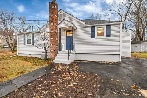 48 Matthew Rd, Branford, CT 06405