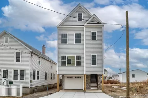 16 Hanover St, Milford, CT 06460