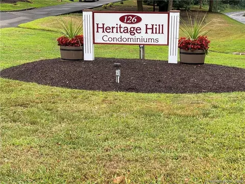 126 Sherman Hill Rd #B9, Woodbury, CT 06798