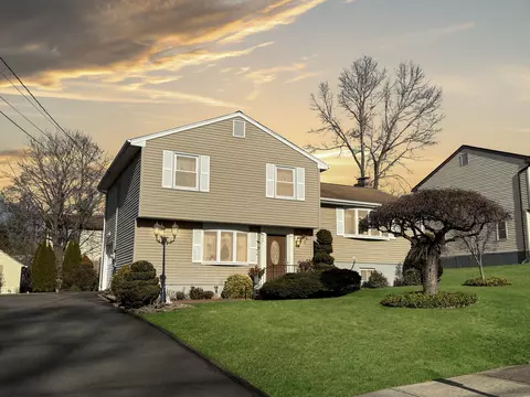 130 Torkom Dr, New Britain, CT 06053