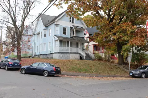 50 Manhan St, Waterbury, CT 06710