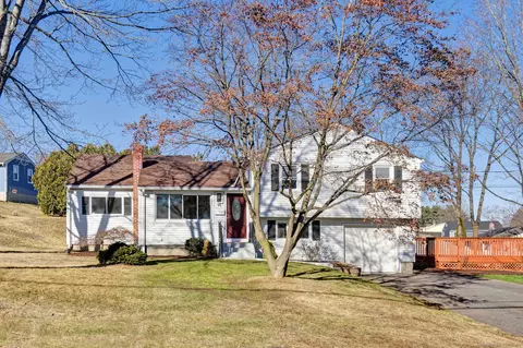 14 Saddle Hill Rd, Newington, CT 06111