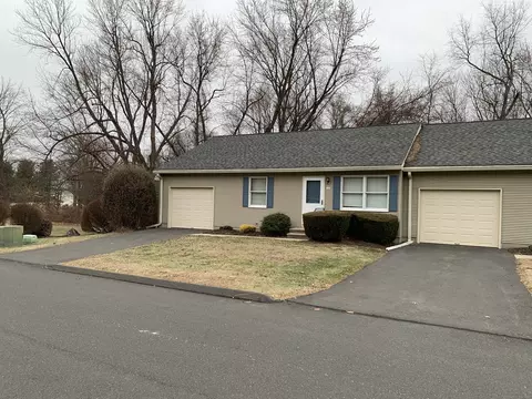 102 N Maple St #1C, Enfield, CT 06082