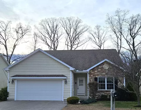 65 Alpine Dr #65, Colchester, CT 06415