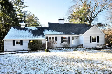 275 Firetown Rd, Simsbury, CT 06070