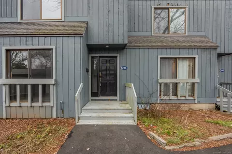 206 Plymouth Colony #206, Branford, CT 06405
