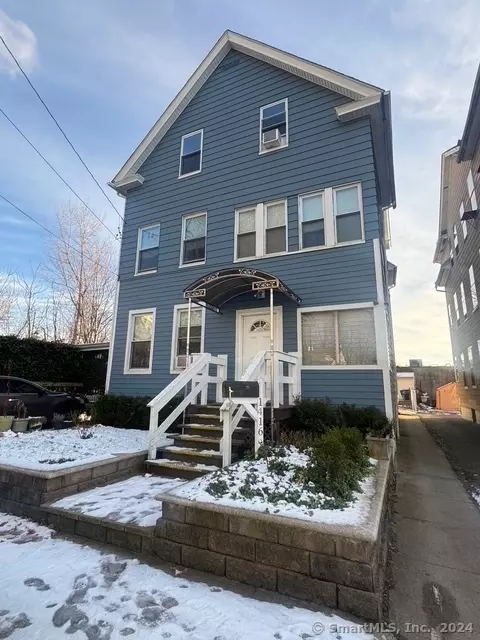 14 Kenyon St, Waterbury, CT 06702
