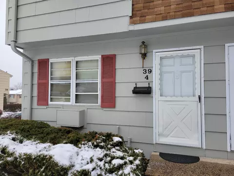 39 Ridge Rd #4, Naugatuck, CT 06770