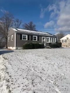 42 Sunset Dr, Derby, CT 06418