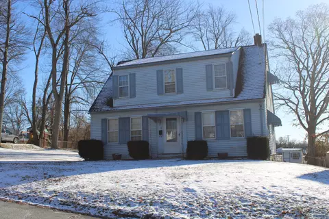 14 Fairview Ave, Enfield, CT 06082