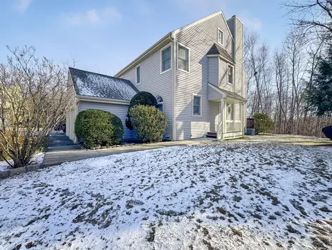 101 Madeline Ave #63, Waterbury, CT 06708