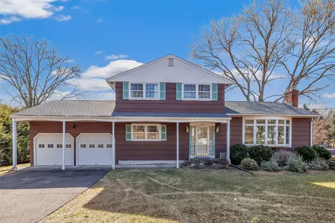 1095 Chapel St, Stratford, CT 06614