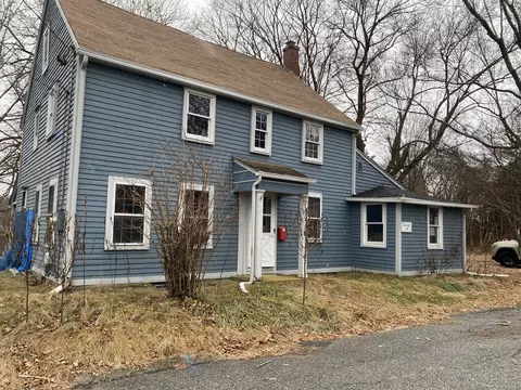 6 Lee Ave, Norwich, CT 06360