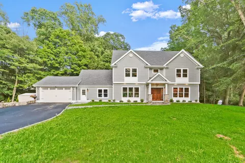 22 Half Mile Cmn, Westport, CT 06880