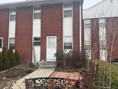 15 Madison St #A12, Norwalk, CT 06854