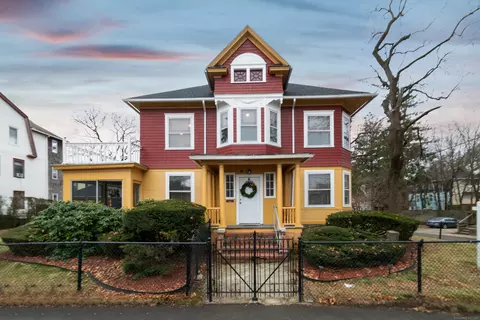 58 Rose St, Waterbury, CT 06704