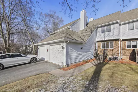74 Steeplechase Dr #74, Newington, CT 06111