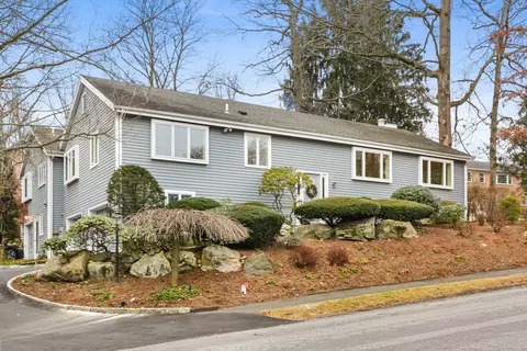 173 Heritage Hill Rd #173, New Canaan, CT 06840