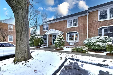245 Sunnyridge Ave #49, Fairfield, CT 06824