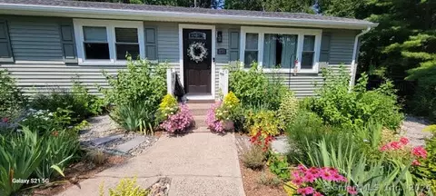 170 Byron Rd, Meriden, CT 06451