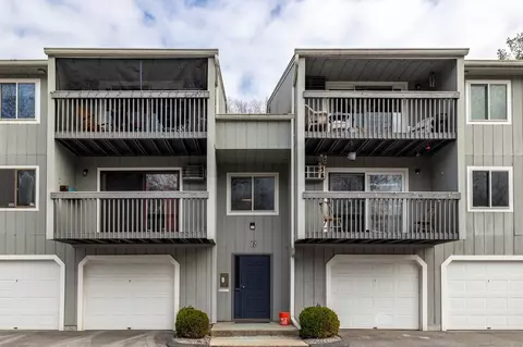 82 Buddington Rd #3, Groton, CT 06340