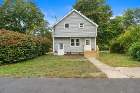 52 Belair Dr, Plainfield, CT 06354