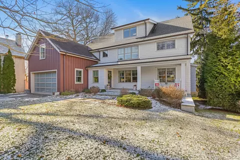 18 Crest Rd, Norwalk, CT 06853