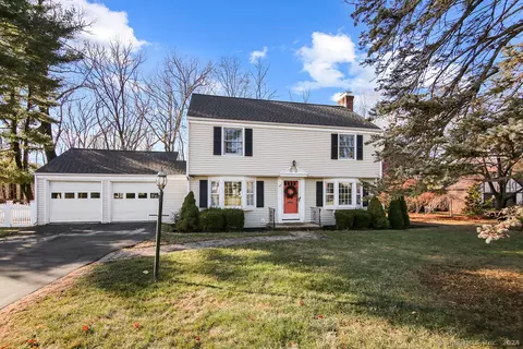 197 Ridgewood Rd, West Hartford, CT 06107