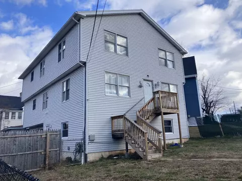 62 Woodland St, New Britain, CT 06051