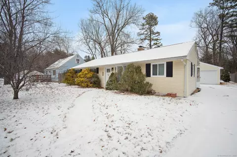 5 Belle Ave, Enfield, CT 06082