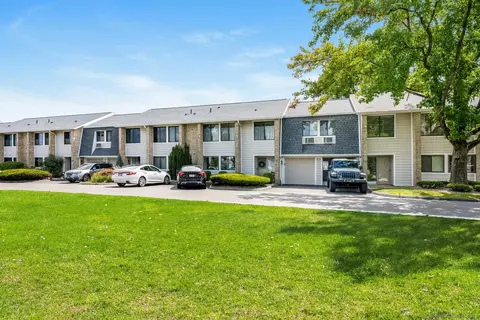 199 Gregory Blvd #A6, Norwalk, CT 06855