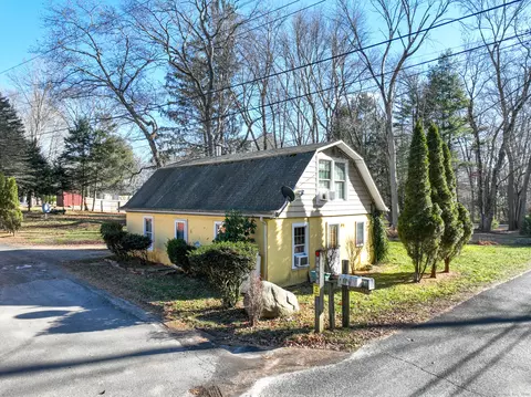 6 Paula Rd, East Haddam, CT 06423