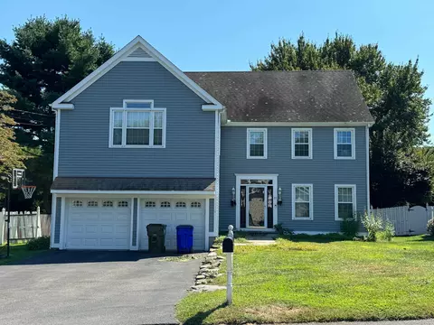 21 Orchard Hill Dr, Fairfield, CT 06824