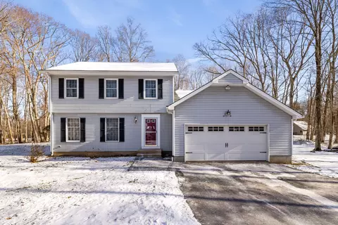 31 Kramer Rd, Colchester, CT 06415