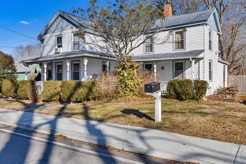 6 North Rd, Waterford, CT 06385