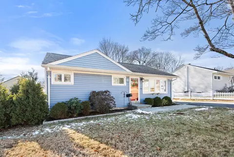 126 South St, West Haven, CT 06516
