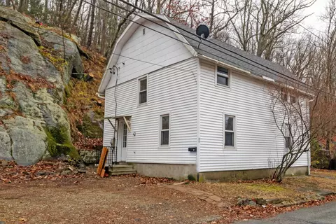 90 Spruce St, Norwich, CT 06360