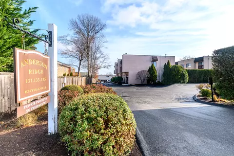 135 Courtland Ave #10, Stamford, CT 06902
