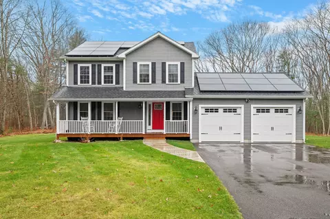 17 Mantup Rd, Putnam, CT 06260