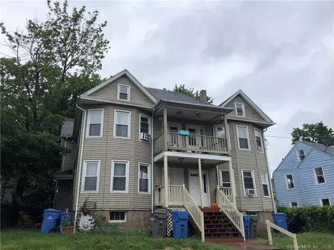 28 Lilley St, Manchester, CT 06040