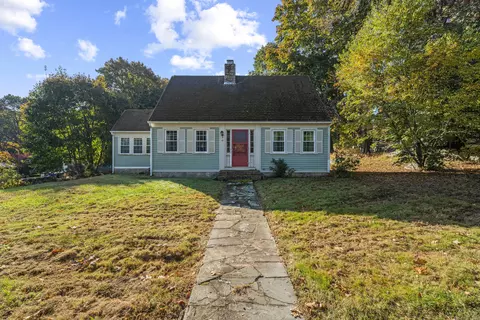 43 Brook St, Groton, CT 06340