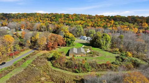 21 Newgate Rd, East Granby, CT 06026